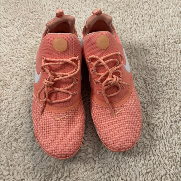 Nike Womens Presto Fly sneakers Coral Stardust 7.5 - Picture 5 of 10